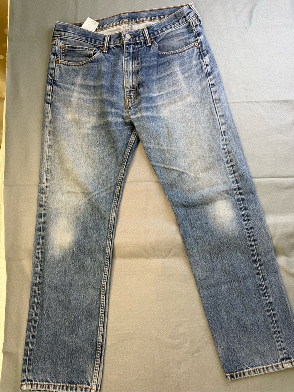 Levi’s 514 Men’s Jeans 33x30 Straight Fit Medium Wash 100% Cotton